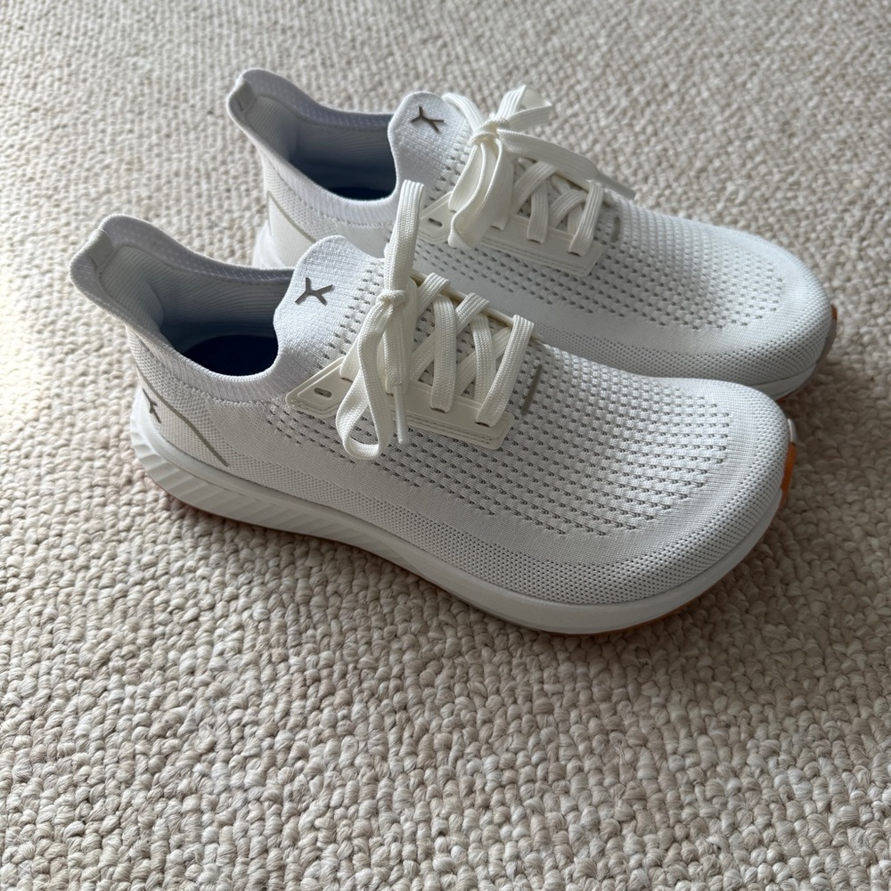 Flux Footwear Adapt Runner